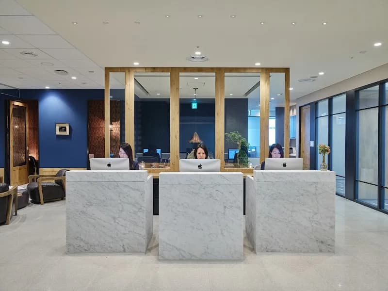 The Executive Centre - みなとみらいセンタービル|レンタルオフィス・コワーキングスペース・貸し会議室の写真