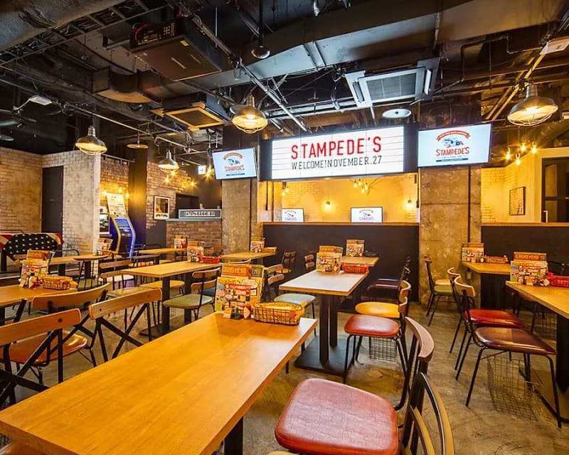 スタンピーズ カフェ&ダイニングバーの写真