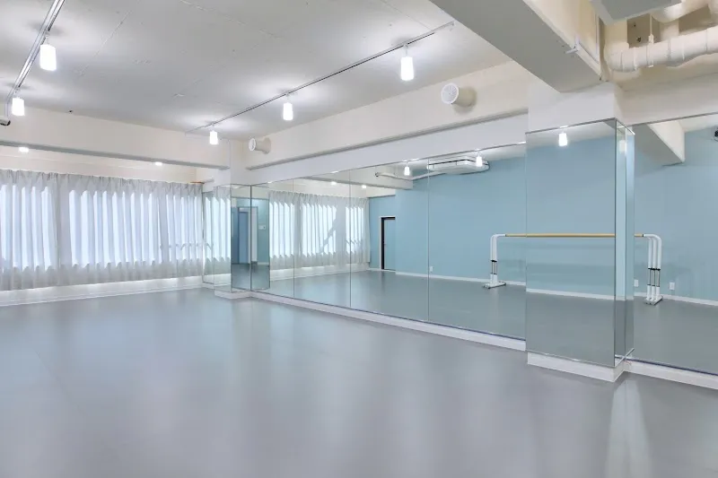 Hina STUDIO(ヒナスタジオ) 新宿西口